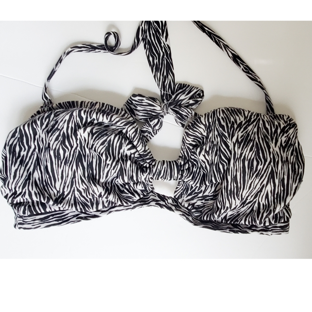 Xhilaration zebra stripped bikini top size XL